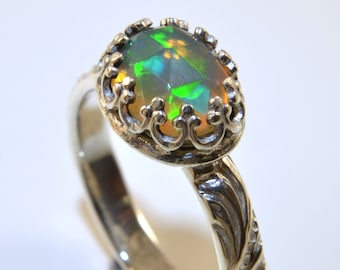 Anello in argento sterling con opale: pietra preziosa etiope sfaccettata, fatto a mano