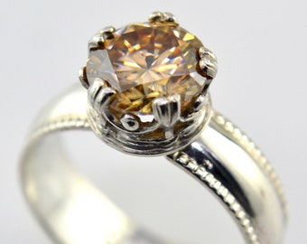 Anello fatto a mano con moissanite color champagne: fascia con perline in argento sterling