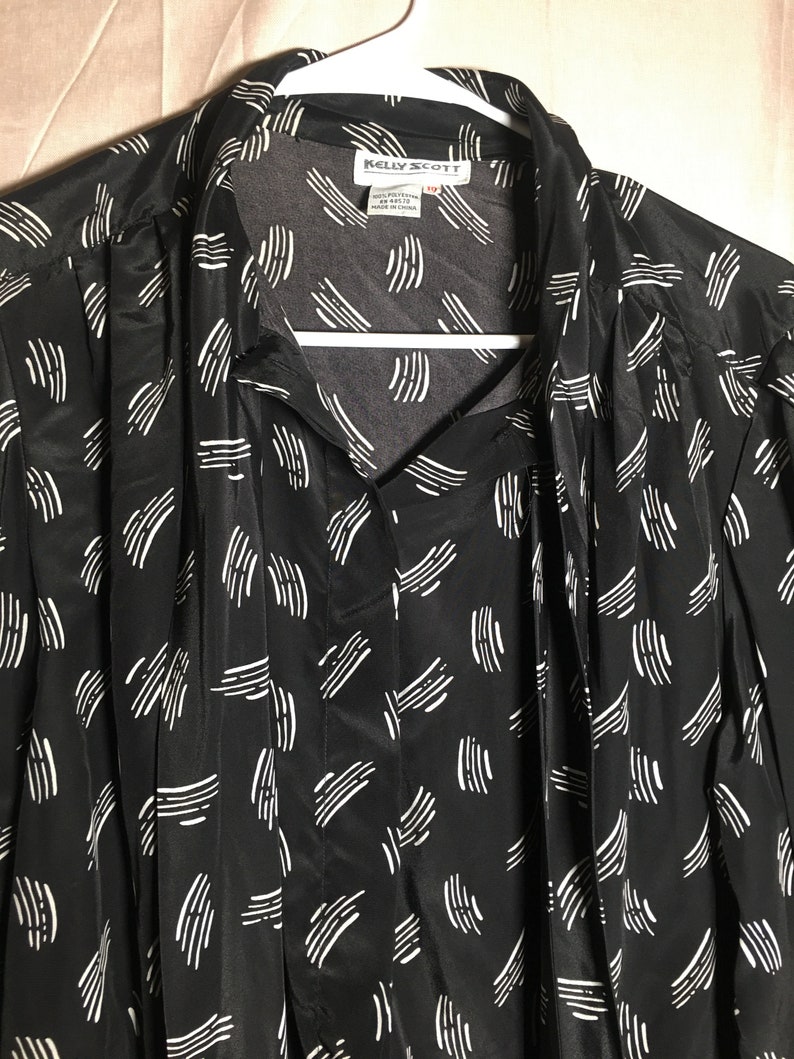 Long Sleeved Vintage Button Down Blouse