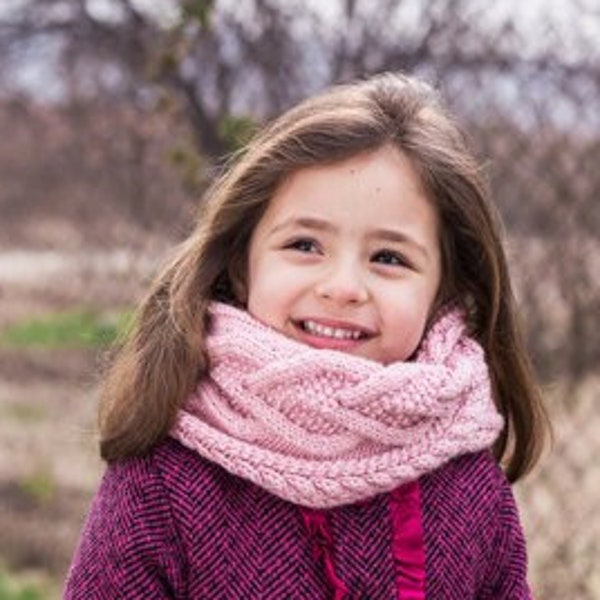 PDF KNITTING PATTERN - Hearts Scarf - Kids scarf - Child - Toddler - Accessory - Winter - Shawl - Wrap