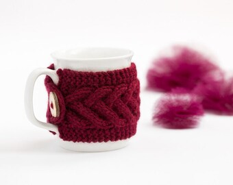 Cup Cozy in Bordeaux, Knitted Mug Cozy, Coffee Cozy, Tea Cup Cozy, Handmade Wooden Button, Coffee Cozy Sleeve, Warmer, Gift, Fall, Winter