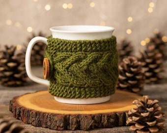Cup Cozy Forest green, Knitted Mug Cozy, Coffee Cozy, Tea Cup Cozy, Handmade Wooden Button, Coffee Cozy Sleeve, Warmer, Winter, Autumn, Gift