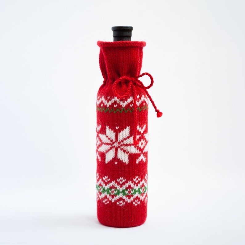 PDF KNITTING PATTERN Christmas Wine Bottle Cozy, Christmas Gift, Present, Accessory, Holiday Decoration, Cover, Wrap, Snowflakes image 2