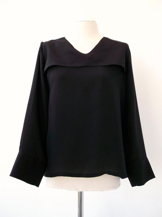 Items similar to Black Silk Shirt with small shoulder capelina. Luci Lü ...