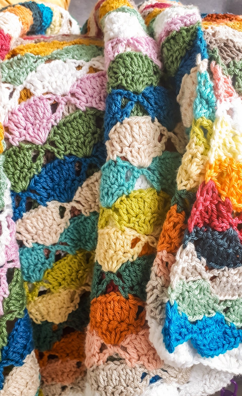 Crochet scarp blanket, scrap blanket pattern, scrap yarn blanket, fan stitch blanket, crochet fan stitch, Majorelle blanket, image 2
