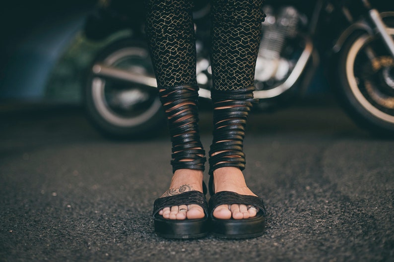 Serpentine Sandals leather sandals image 1