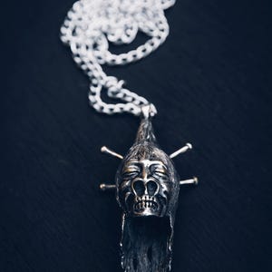 Shrunken head keychain - Etsy 日本