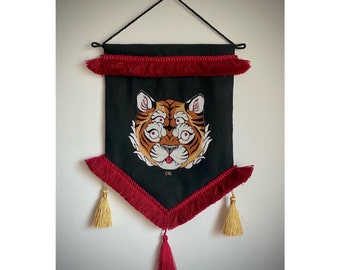 Trippy Tiger - emroidered wall decor - pennant