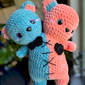 Crochet Two Headed Bear, Handmade Oddity, Conjoined Twin Bears, Oddity and Curiousities, Oddity Decor, Oddity Gifts for Halloween