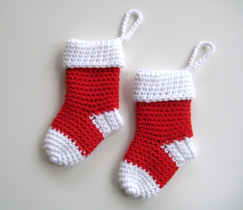 Crochet pattern christmas stocking Santa Socks PDF patt no25 uk and us terms image 6