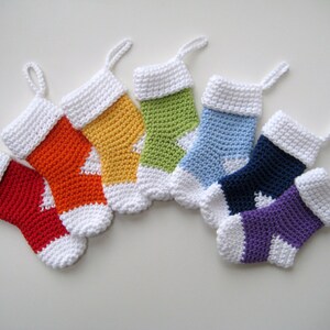 Crochet pattern christmas stocking Santa Socks PDF patt no25 uk and us terms immagine 3