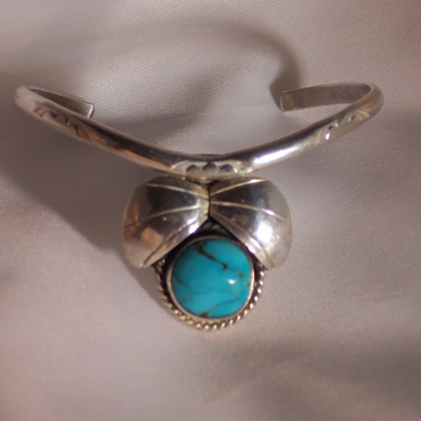 NEW.    Bracelet - Vintage 925 Sterling Silver - Southwest Native American Styled Round Turquoise Cuff 15.8g - Bracelet (6"), Free Shipping