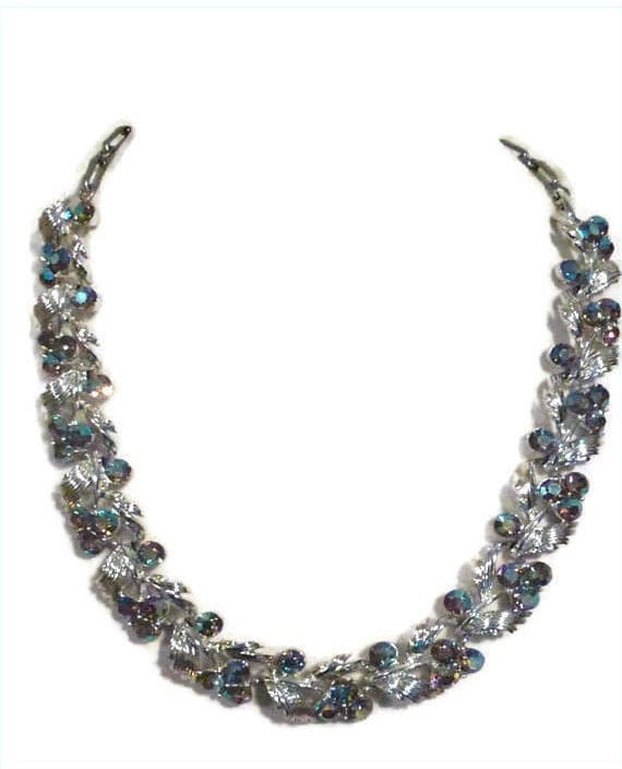 Vintage Lisner Silvertone Blue Rhinestone Necklace