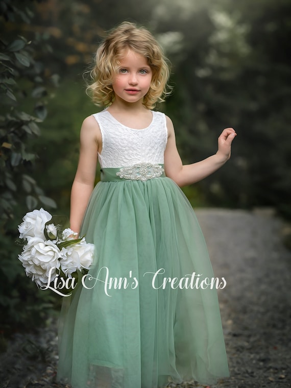 Lovely Tulle Jewel Neckline Flower Girl Dresses Belt Lovely Tulle Jewel Neckline Flower Girl Dresses Belt