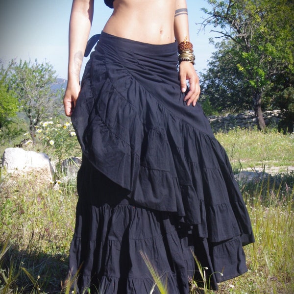 Jupe longue noire tribale, jupe de sorcière, jupe longue, jupe gothique, jupe de festival, jupe gitane, jupe burlesque, jupe de flamenco, jupe gothique
