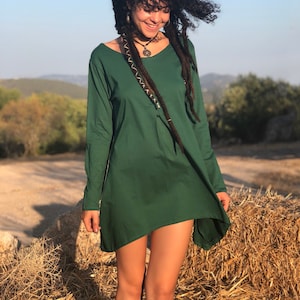 Langarm Boho Tunika Kleid: Asymmetrischer Saum, Oversized Fit