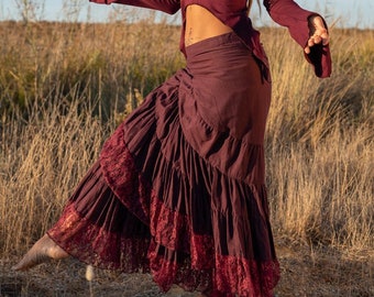 Falda flamenca con ribete de encaje: falda larga cruzada estilo bohemio