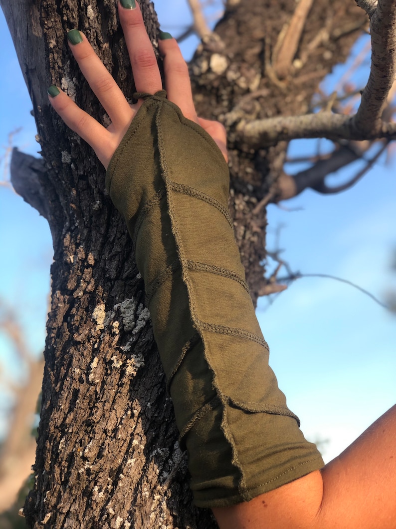 Menottes en feuille, chauffe-bras Pixie, menottes en feuille elfique, manches de fée avec motif de feuille, chauffe-poignets en feuilles d'elfe, gants sans doigt du festival d'hiver image 3