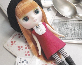 Odeco Nikki Middie Blythe 20cm doll Simple Felt Dress & Hat set pdf E TUTORIAL in Japanese AND Scaled E PATTERN with Titles in English