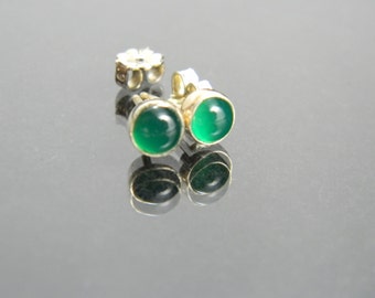 Green Onyx Studs, Emerald Green Earrings, Green Stud Earrings, Sterling Silver, 5 mm Green Onyx Studs, Made to Order