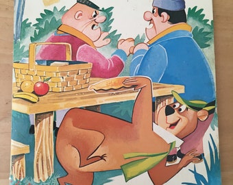 Vintage Collectible Yogi Bear and the Pie Bomb Hard Cover Children's Book, Yogi, Boo-Boo, Ranger Smith Cartoon Durabook, 1972, Horace Elias