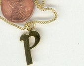 1 VINTAGE GOLD PLATED quot P quot initial 15.5 quot necklace t398