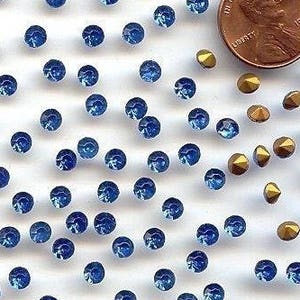 100 Vintage Czechoslovakian Sapphire Glass 4mm. Chaton 16SS Rhinestones S365