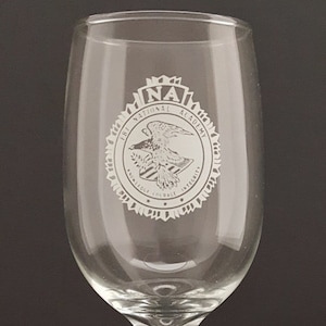 Vintage FBI National Academy (NA) White Emblem Classic Stemmed Wine Glass F36