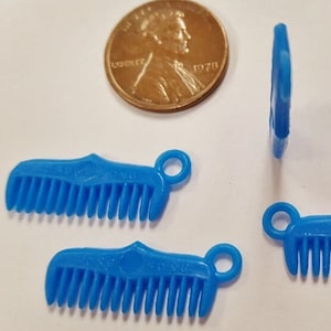 12 Vintage Hong Kong Blue Miniature Doll Hair Comb 23x8mm. Acrylic Celluloid Bead Charms V739