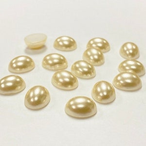 100 Vintage Cultura Pearl Acrylic 10x8mm. Oval Cabochons B150