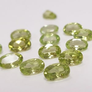 Vintage Genuine Peridot .50 Carat 6x4mm. Oval Real Natural Gemstone Jewel S148