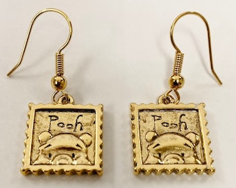 Vintage Disney "Winnie the Pooh" PeekaBoo Pooh Dangle Drop Earrings V725