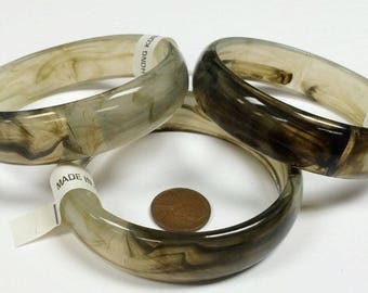 Vintage Hong Kong Olive Marble Acrylic 18mm. Wide Bangle Bracelet V734