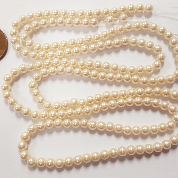 195 Pieces (30" String) Vintage Japanese Pearl Acrylic Round 4mm. Beads D398