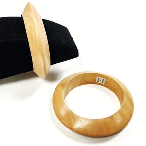Pulsera vintage de madera color canela claro, hecha a mano, con doble bisel, minimalista, natural, ecológica, estilo bohemio, chic, ligera, NOS, V734