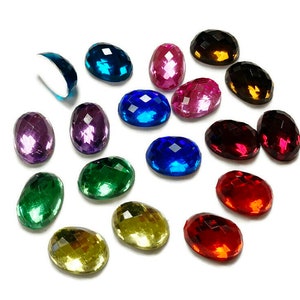 9 Pairs (18pcs) Vintage Joan Rivers Jewel Faceted Acrylic Oval 18x13mm. Cabochons J69