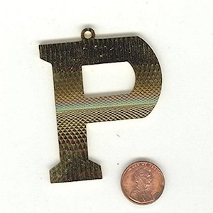 1 Vintage Brass Carta "P" Inicial Deco Cut 2.5" Colgante Z631