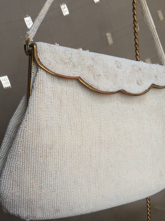 Vintage White Beaded Purse with Gold Hardware Vin… - image 2