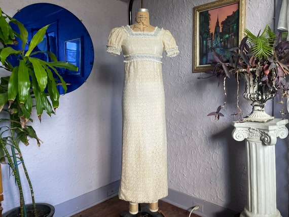 60s Puff Sleeve Empire Waist Dress / 1960s Regenc… - image 2
