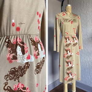 70s Paganne Floral Disco Dress / 1970s Art Nouveau Bell Sleeve Party Dress / Vintage Novelty Print Knee Length Dress / Long Sleeve Boho Deco