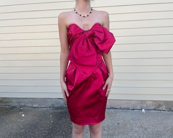 80s Pink Cocktail Dress with Bow / Vintage Isabelle Allard Dress / 80s Party Dress / 1980s Strapless Mini Dress / Extra Small / Barbie Dress