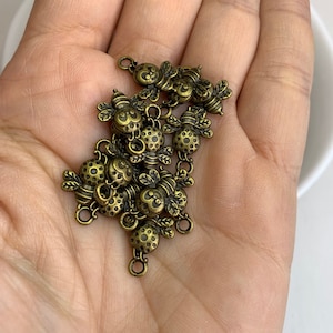 Bee beads, bronze bee charms, bronze metal bee charm beads, bee charms