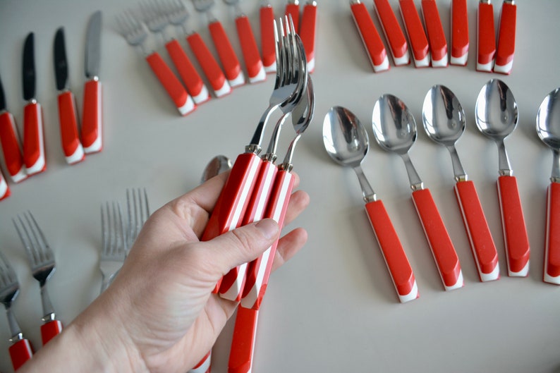 Vintage Stainless 80s Red White Striped Plastic Flatware Large Set for 8. Postmodern Retro Silverware Plastic Handle. 1980s Forks Spoons Set image 7
