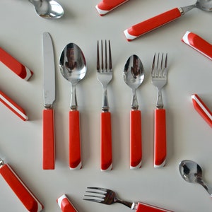 Vintage Stainless 80s Red White Striped Plastic Flatware Large Set for 8. Postmodern Retro Silverware Plastic Handle. 1980s Forks Spoons Set image 1