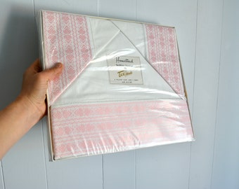 Vintage Mid Century NOS Tex-Made Homestead Fashion Borders Cotton Bed Sheet and Pillowcase. Gift Ensemble MCM Retro Pink Linens Bedding