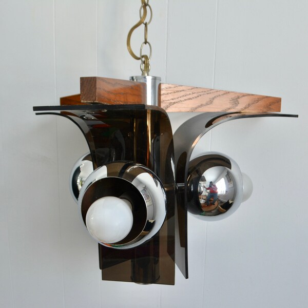 Vintage 1970s Retro Chrome Pendant Light. 70s Ceiling Hanging Light. MCM Acrylic Wood and Chrome Chandelier. Circular Chrome 3 Globes Light