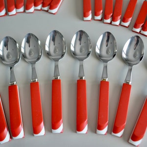 Vintage Stainless 80s Red White Striped Plastic Flatware Large Set for 8. Postmodern Retro Silverware Plastic Handle. 1980s Forks Spoons Set image 10