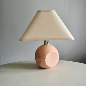 Vintage Small Peach Pink Ceramic Accent Lamp With Lampshade. 80s Art Deco Revival Pink Coral Ceramic Rounded Table Lamp. 1980s Lighting