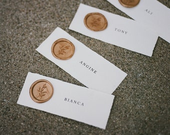 Paper name tag with Wax Seal / customized name / nametag/ tags / placecards / place card / table setting