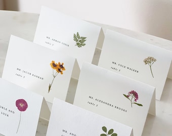 Pressed Dried Flower Design Name Card / Tented Folded Place Cards